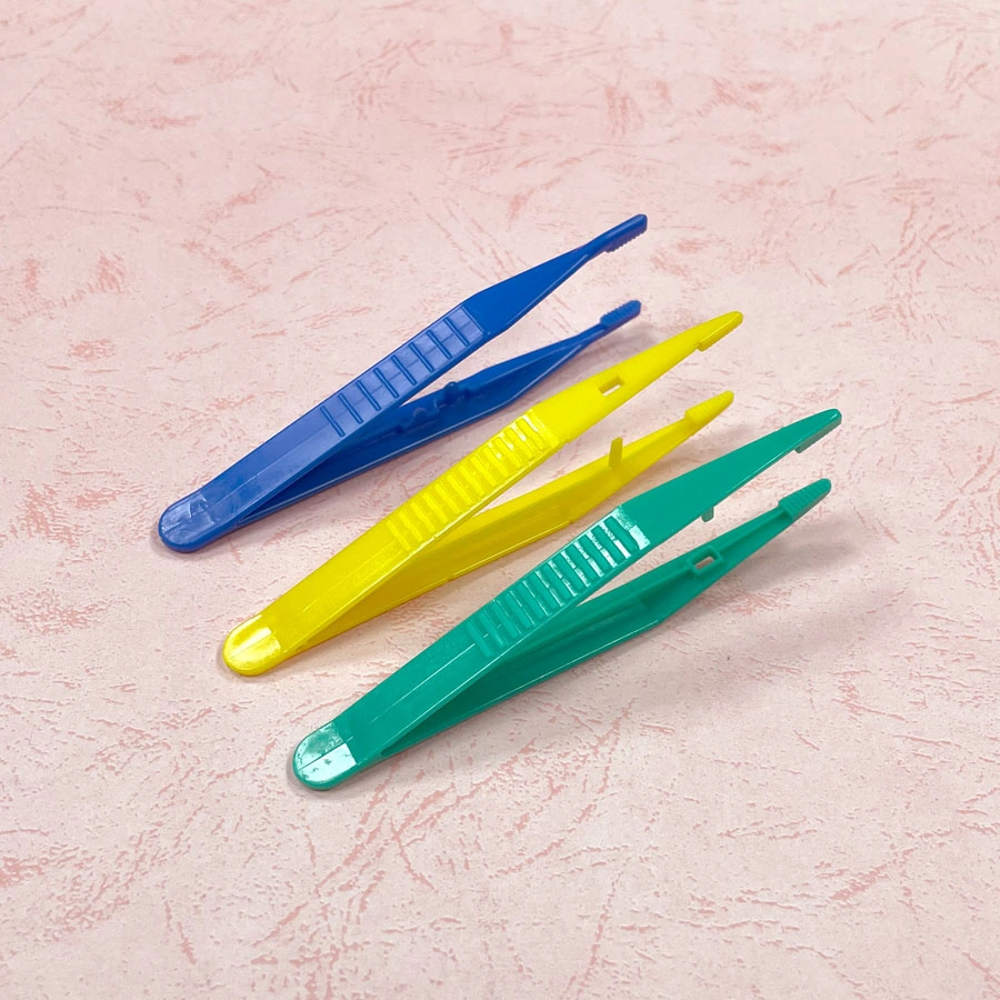 First Aid Plastic Tweezers Medical Tool Tweezers in Various Sizes and Colors